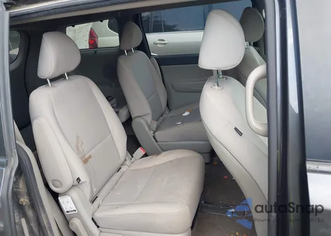 2016 Kia Sedona Lx из США, поврежденный, VIN KNDMB5C14G6083095